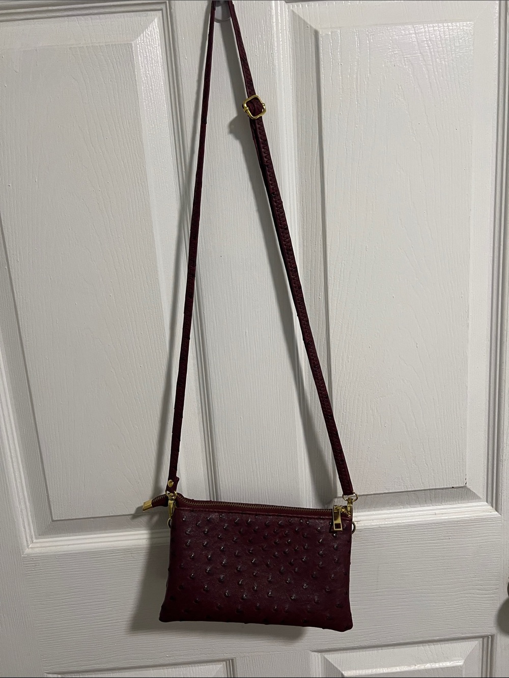 Crossbody Leather Shoulder Bag in Burgundy